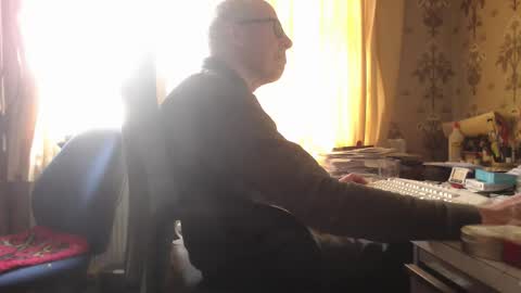 Snapshot of david89853 chatting on March 7, 11:29 am David online show from March 7, 11:29 am