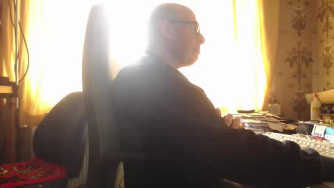 Snapshot of david89853 chatting on March 10, 3:06 pm David online show from March 10, 3:06 pm