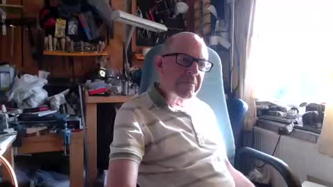 Snapshot of david89853 chatting on June 28, 6:58 pm David online show from June 28, 6:58 pm