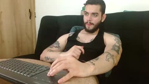 Twitter davidsanctum online show from October 6, 10:18 pm