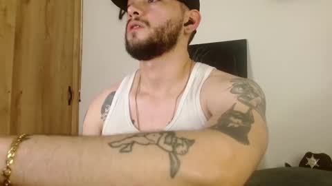 Snapshot of david_franco1 chatting on February 25, 5:39 am Twitter davidsanctum online show from February 25, 5:39 am