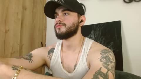 Snapshot of david_franco1 chatting on March 25, 4:18 am Twitter davidsanctum online show from March 25, 4:18 am