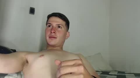 Snapshot of david_hot12 chatting on May 5, 6:38 pm david online show from May 5, 6:38 pm