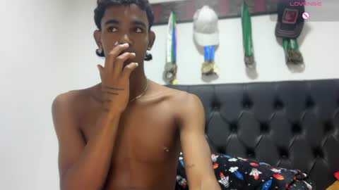 david_hot44 online show from June 17, 2:25 am