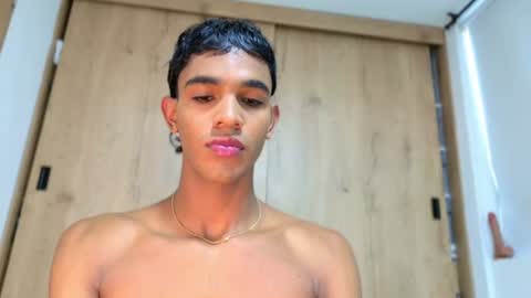 david_hot44 online show from June 18, 11:58 am