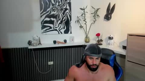 david_janson18 online show from January 15, 8:34 pm