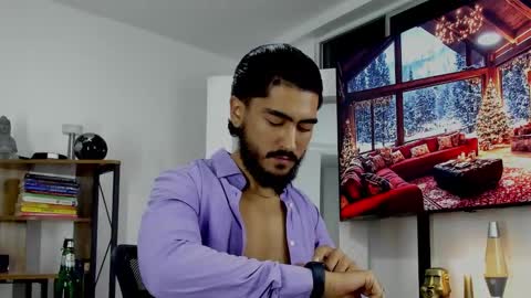 Hey im David that loves to explore and speak their fantasies. Very open talktative and nice. Feel free to chat with me online show from December 10, 1:11 am