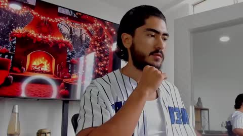 Hey im David that loves to explore and speak their fantasies. Very open talktative and nice. Feel free to chat with me online show from December 25, 3:06 pm
