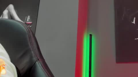 David Jons online show from October 12, 3:55 pm