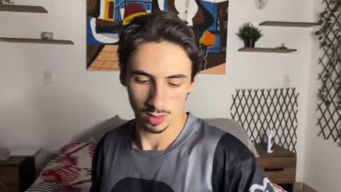 Snapshot of david_muller_ chatting on February 24, 3:48 am David online show from February 24, 3:48 am