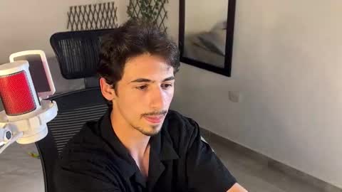 Snapshot of david_muller_ chatting on March 29, 9:04 pm David online show from March 29, 9:04 pm