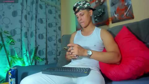 David Neill online show from November 3, 2:02 am