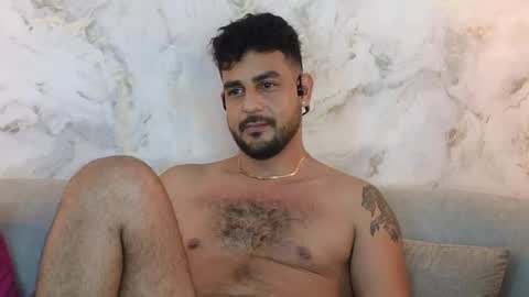 JF oliveira online show from December 14, 6:41 pm