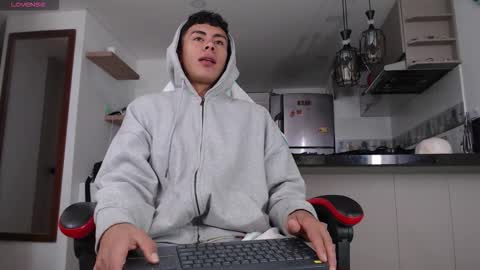 Snapshot of david_savage_ chatting on October 13, 12:05 pm david online show from October 13, 12:05 pm