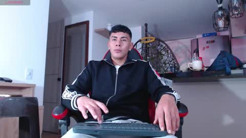 Snapshot of david_savage_ chatting on October 18, 1:12 pm david online show from October 18, 1:12 pm