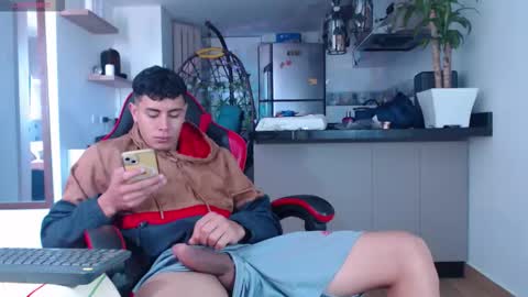 Snapshot of david_savage_ chatting on October 22, 12:16 pm david online show from October 22, 12:16 pm