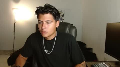 Snapshot of davidbless chatting on February 16, 1:02 am David Bless online show from February 16, 1:02 am