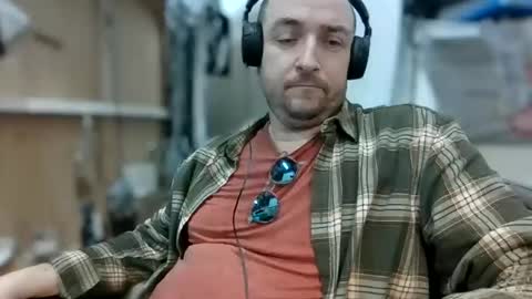 Snapshot of davideo59 chatting on September 12, 9:42 am davideo59 online show from September 12, 9:42 am