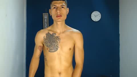 Snapshot of davidgalvis1 chatting on January 8, 2:56 pm David Galvis - independent model online show from January 8, 2:56 pm