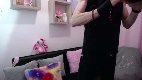 David Lucky 13  online show from February 8, 2:26 am