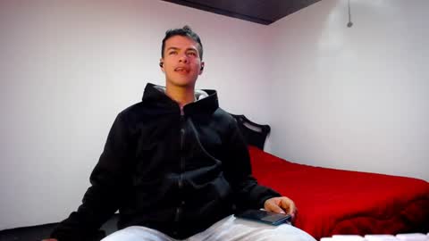 Snapshot of davidkaloc chatting on January 5, 4:58 am David online show from January 5, 4:58 am