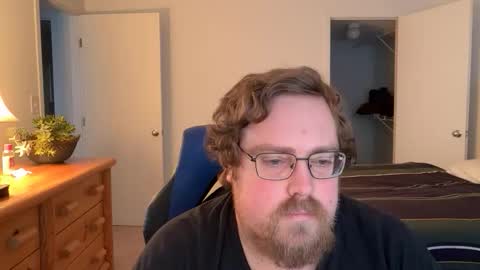 Snapshot of davidmdrake chatting on March 12, 11:11 pm davidmdrake online show from March 12, 11:11 pm