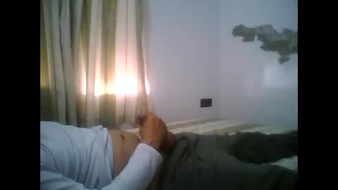 Snapshot of davidsuizo chatting on March 27, 3:45 pm SUIZO online show from March 27, 3:45 pm