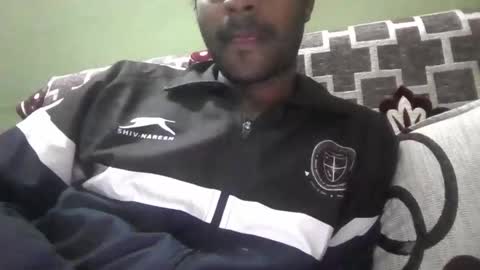 Snapshot of davidvishu975 chatting on November 21, 1:21 pm Dude97 online show from November 21, 1:21 pm