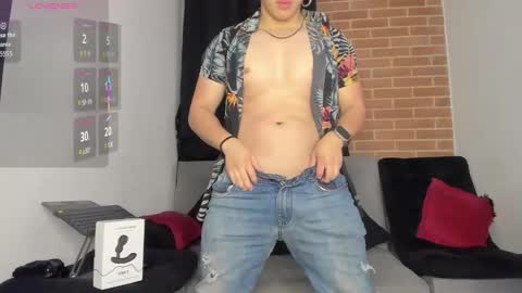 Snapshot of davidx_x21 chatting on November 3, 6:58 am davidx_x21 online show from November 3, 6:58 am