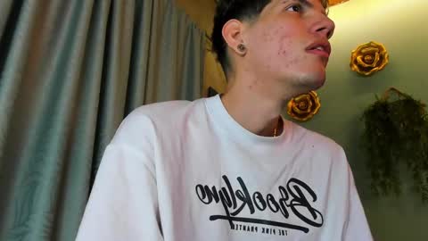 daviid_huge online show from September 23, 8:28 am