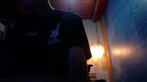 Snapshot of daviid_huge chatting on April 12, 3:33 am daviid_huge online show from April 12, 3:33 am