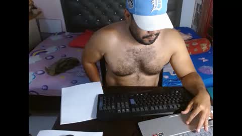 Snapshot of davinson_lopez35 chatting on June 4, 7:03 am davinson_lopez35 online show from June 4, 7:03 am