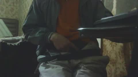 Snapshot of davitaa3434 chatting on February 6, 2:33 am davitaa3434 online show from February 6, 2:33 am