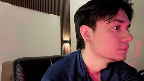 davoxer online show from May 10, 3:33 am