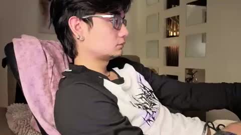 davoxer online show from June 12, 4:44 am