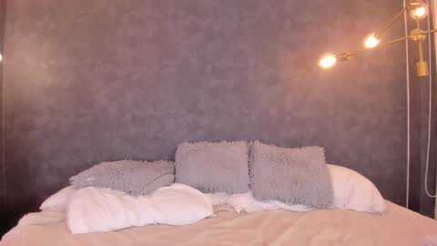 DAWA ANGELS online show from December 15, 10:03 pm