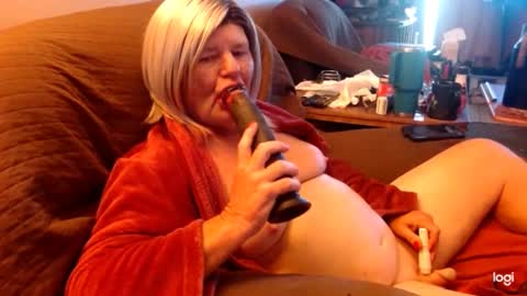 dawndoesall online show from October 8, 4:26 pm