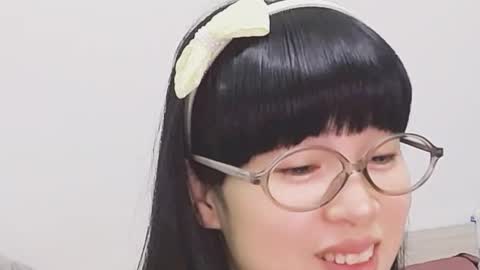 Snapshot of dawnlove22 chatting on March 12, 5:46 am Mita online show from March 12, 5:46 am