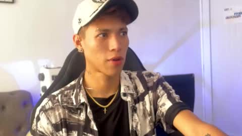 Daxon online show from February 20, 5:02 pm