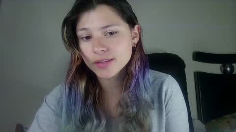 Snapshot of daya202 chatting on January 20, 5:37 am Eli online show from January 20, 5:37 am
