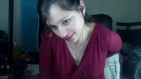 Snapshot of daya202 chatting on March 8, 9:28 am Eli online show from March 8, 9:28 am