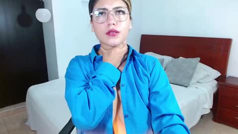 dayana online show from February 9, 9:37 am