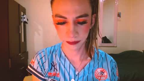 dayanna_01_ online show from May 27, 4:37 pm