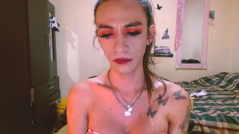 dayanna_01_ online show from June 9, 6:41 pm