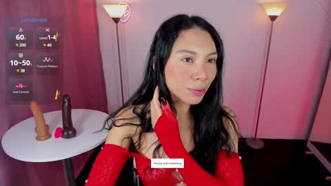I am Dayanna  tecca online show from December 2, 9:06 pm