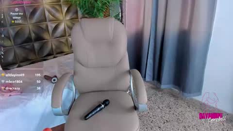 Dayanne online show from January 11, 2:11 pm