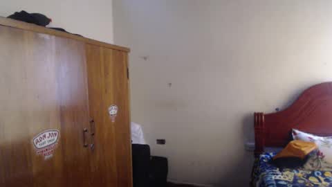 Snapshot of daylon_brown_ chatting on September 17, 7:15 pm Dylon online show from September 17, 7:15 pm