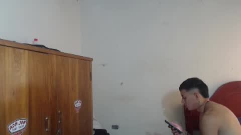 Snapshot of daylon_brown_ chatting on September 18, 4:31 pm Dylon online show from September 18, 4:31 pm