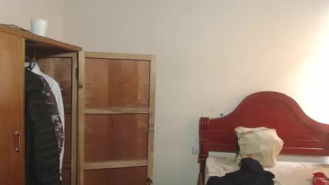 Dylon online show from January 7, 6:32 pm