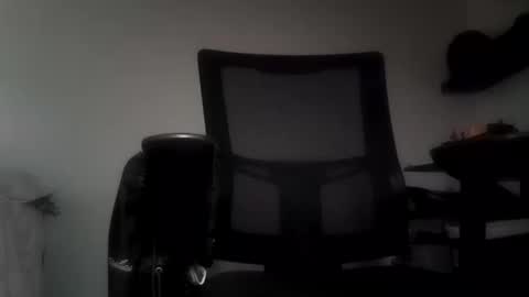 Snapshot of daynnight22 chatting on December 1, 5:40 pm daynnight22 online show from December 1, 5:40 pm